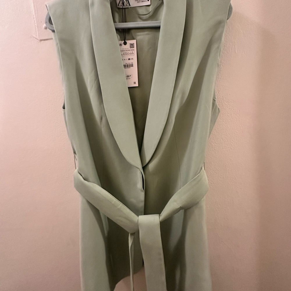 ❌SOLD❌ Zara blazer vest